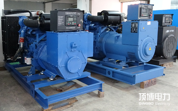 穩(wěn)定電力的新選擇：頂博柴油發(fā)電機組高效應(yīng)對暴雨、干旱等極端天氣